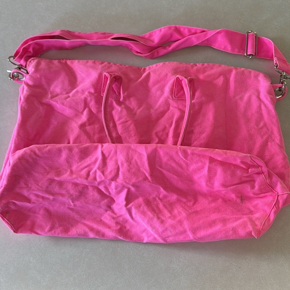 Victoria Secret Pink Bag with sipper 2 straps and crossbody - Picture 6 of 8